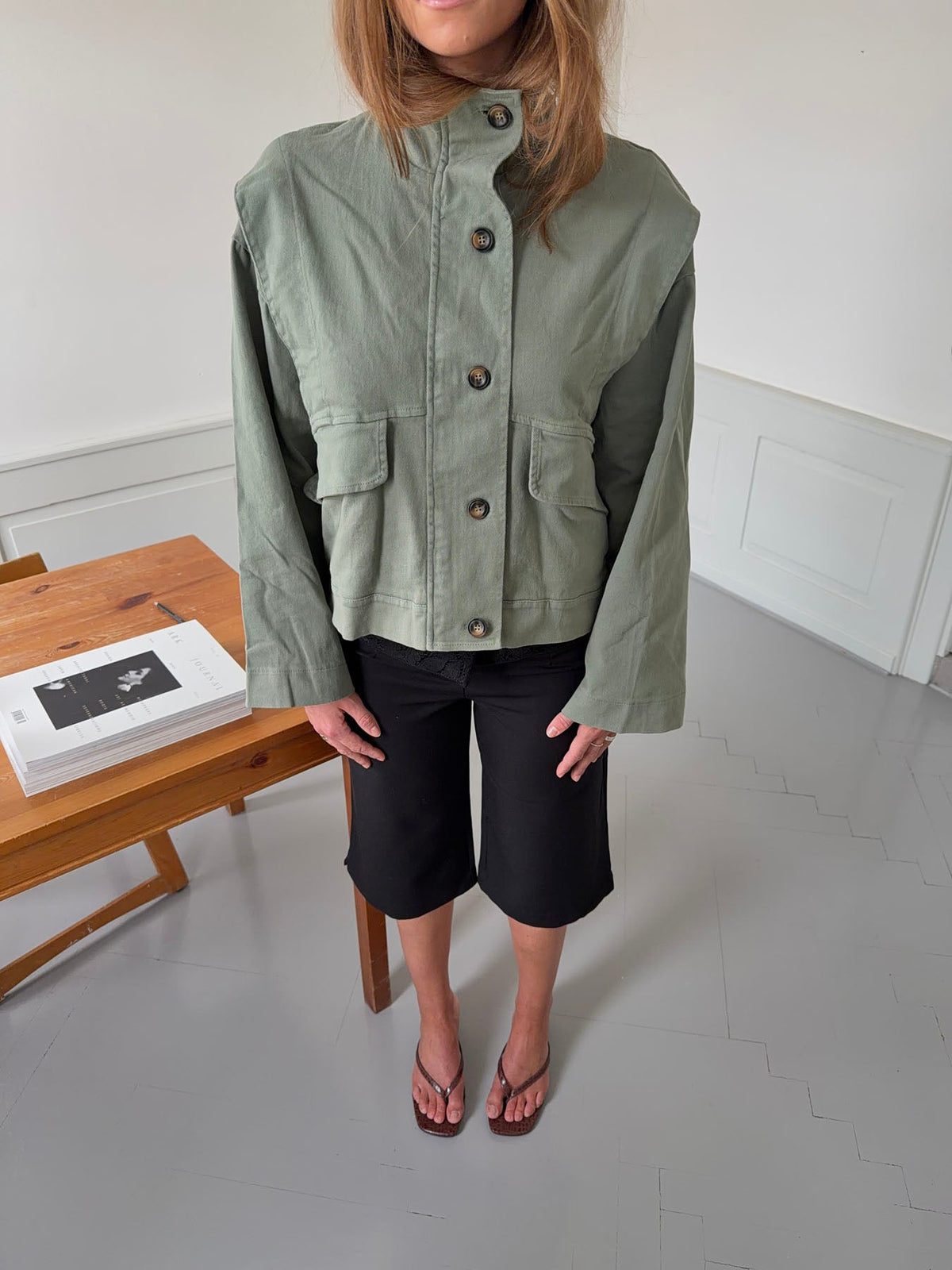 Khaki cropped denim jacket