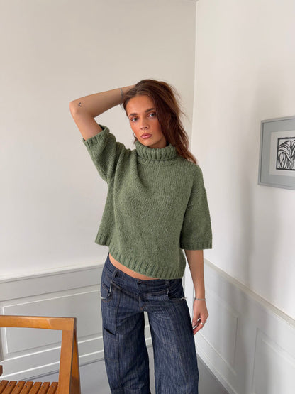 Green short-sleeve turtleneck knit