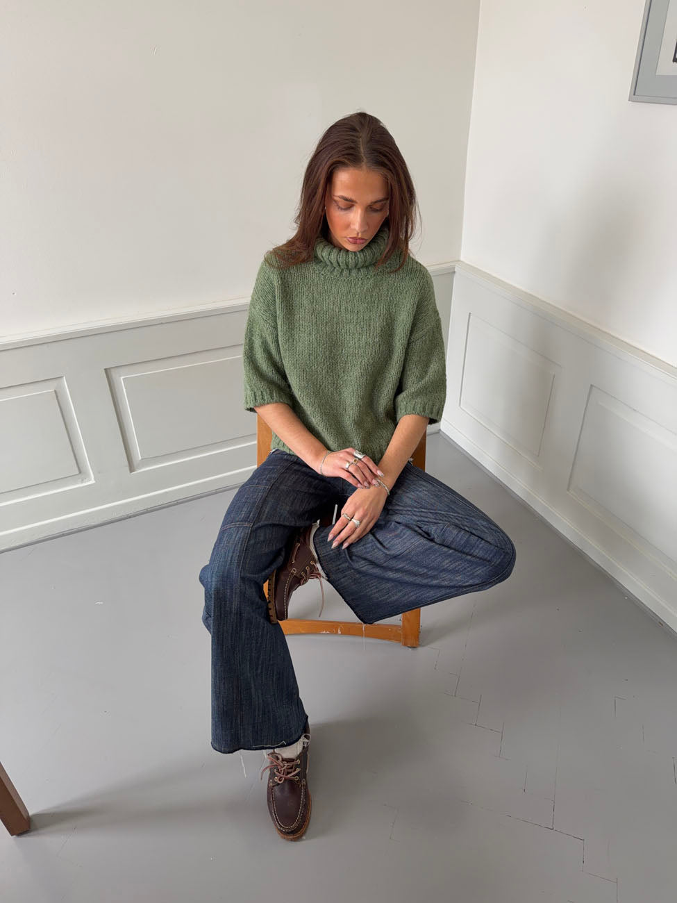 Green short-sleeve turtleneck knit